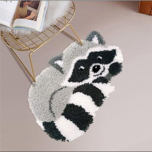 Diy Raccoon Latch Hook Kits Rug Crochet Tapis Irregular Shape Lovely Animal Needle For Carpet Tapestry Kits Pattern Room Mat