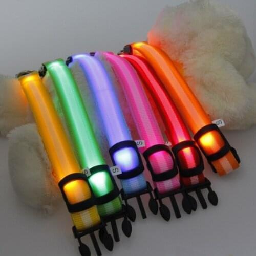 100pcs Nylon Pet LED Dog Collar Night Safety LED Flashing Glow Pet Dog Cat Collar Collars for Dogs S/M/L