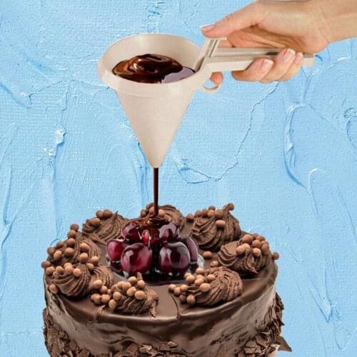 1Pc Kitchen DIY Convenient Chocolate Candy Icing Funnel Mold White Foodgrade Plastic Pancake Cream Dispenser Cake Tool