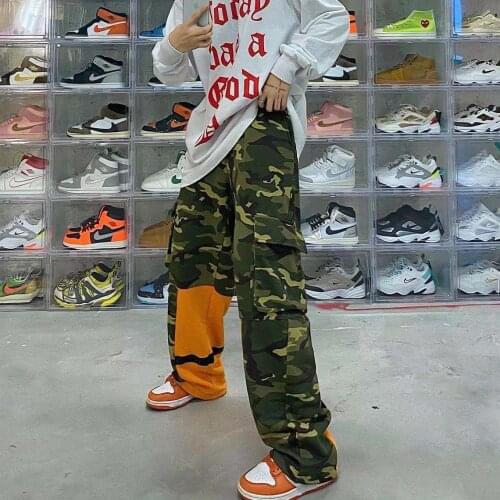 Mens Retro Camouflage Stitched Wide Leg Pants Hip Hop Big Pocket Trousers Straight Loose Overalls Male Casual Pants