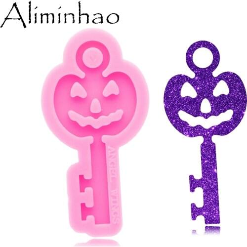 DY0569 Shiny Pumpkin Key Shape Keychain Mould Silicone Epoxy Resin Mold Necklace Jewellery Making