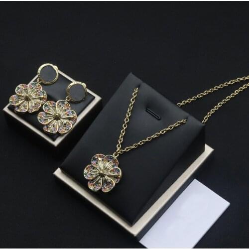 2021 new vintage brass floral color rhinestone collarbone necklace and earrings set