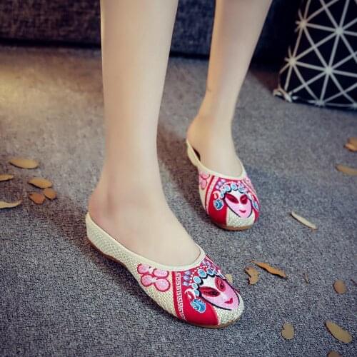 Retro Summer Autumn Ladies Chinese Style Cotton Shoes Old Beijing Opera Embroidery Handmade Women Sandals Slippers