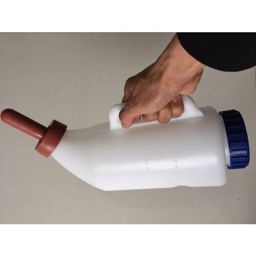 Durable Cow Teat Shaped 2.5Liters Calf Feeding Bottle With Two Teats