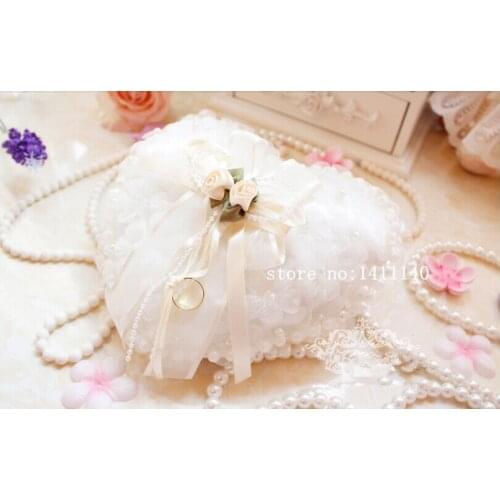 Free shipping Noverty 1PCS Wedding Favors Ring Pillow 3D Heart Design Very Special Unique Ring Pillow Decorations Favor