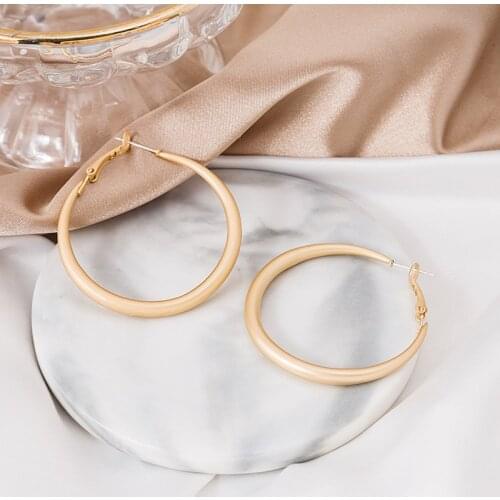 High Street Chic Matte Gold Color Metal Big Earrings for Women Grils Alloy Hollow Out Round Hoop Earrings Minimalist Jewelry