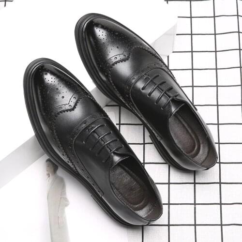 Mens Dress Shoes Oxfords Business Office Pointed Black Brown Lace-Up Mens Formal Shoes Wedding shoes 2020 New