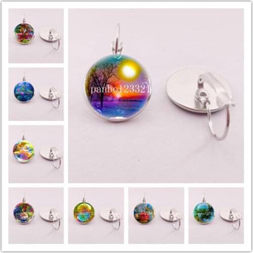 The new omnidirectional glass ball rhinestone earrings see the world in the glass ball earrings