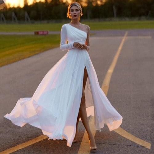 Eightree 2021 Beach Wedding Dress Sexy White O-Neck Long Sleeve Beading High Side Slit A Line Chiffon Bridal Gowns Custom Made
