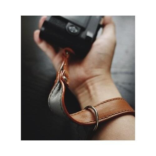 Handwork Genuine soft leather Camera Wrist Strap Wrist Band for Mirrorless Digital Leica Canon Fuji Nikon Olympus Pentax Sony GR