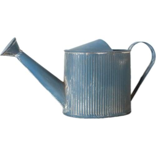 Garden retro antique metal water cans