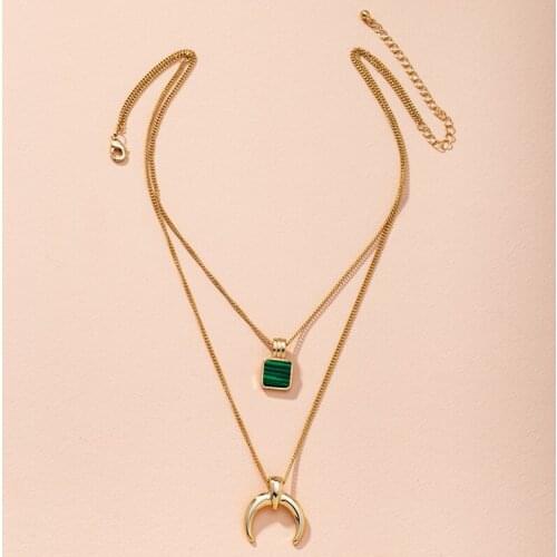 2020 New Exquisite Moon Pendant Double Layer Necklace Pendant Necklace Charm Female Fashion Jewelry