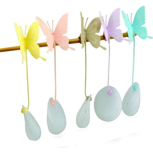 1pcs Butterfly Shape Tea filter Strainer Kitchen Supplies Non-toxic Resuable Silicone Tea Infuser Tea Bag random Color
