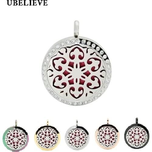 Hollow Aromatherapy Locket Jewelry 316L Stainless Steel Essential Oil Diffuser Locket Necklace Magnetic Perfume Locket For Women