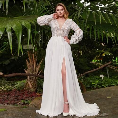 Boho Wedding Dress Side Slit A-Line V-Neck Lantern Sleeve Lace Appliques Backless Satin Floor Length Sweep Train Bride Gown 2021