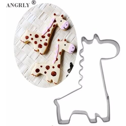 Giraffe Shape Biscuit Mold Bakeware Fondant Cake Mold DIY Sugar craft 3D Pastry Cookie Cutters Baking Tools