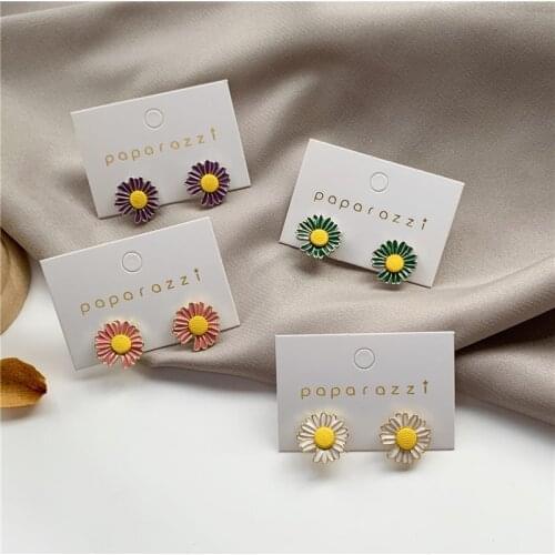 Fashion cute little pure and fresh colour earrings chrysanthemum earrings fairy flowers stud earrings jewelry accessories