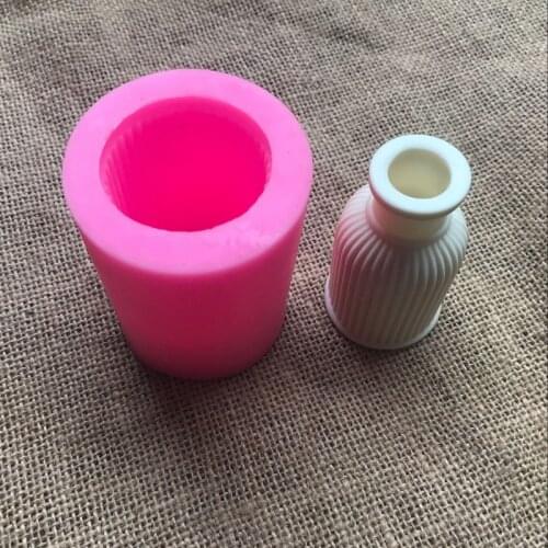 3D Vase Plaster Craft Bottle Mold Handmade Epoxy Resin Silicone Mould Handmade Aromatherapy Gypsum Candle Molds
