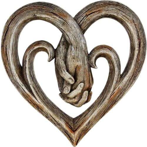 Heart Holding Hands Wall Decor Resin Imitation Wood Decorative Art Sculpture N0PA