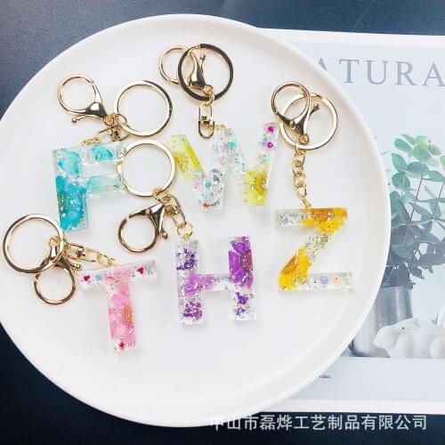 Letter Keychain Real Flower Letter Keychain 26 Letters Customized Bag Pendant Creative Gift Accessories Couple Keychain