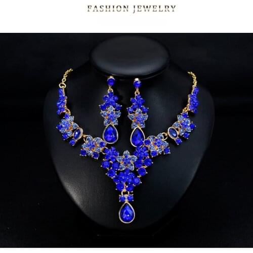 Fashion Ornament Neck Chain Stylish Women Eardrop Luxury Atmosphere Crystal Earrings Necklace Set For Elegant Female Jewelry