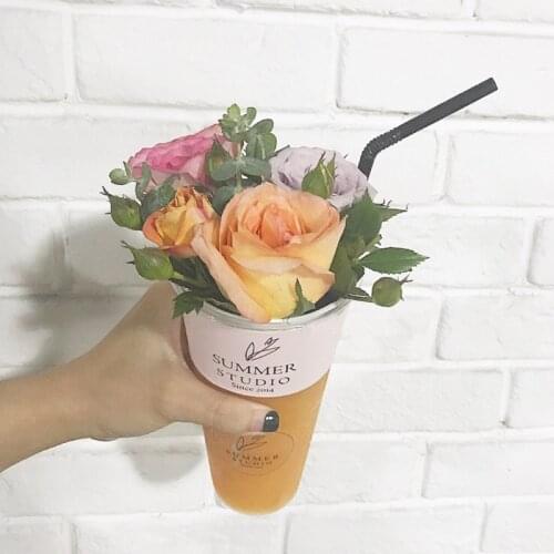 50pcs High quality party favors disposable cup 500ml 16oz creative drinking milk tea coffee plastic cups with dessert plate