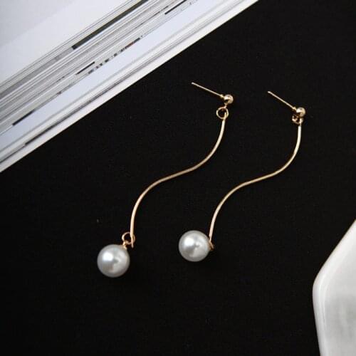 New Minimalist Geometric Personality Curved Wavy Pearl Earrings For Women Gift Jewelry Brincos Wedding Earrings