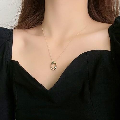 Vogallery Silver Chains