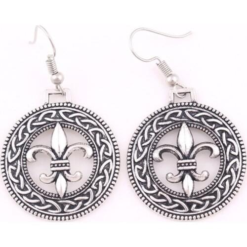 Personality Viking Earrings For Women Fashion Flower Pattern Attractive Jewelry Suitable Gift Zinc Alloy Dropshipping