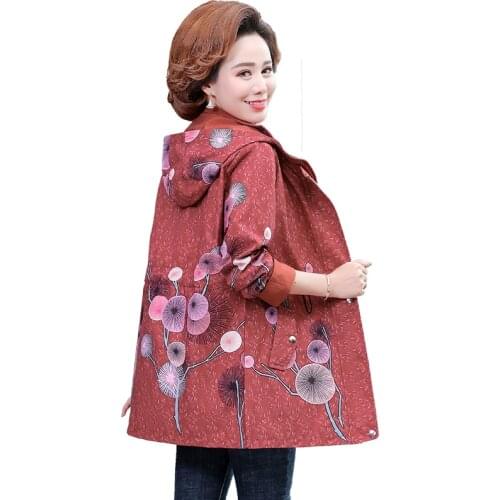 Womens Windbreaker Jacket 2021 Spring New Middle-Aged Elderly Mom Large Size Outerwear Spring Autumn Thin Jacket Hooded Coat