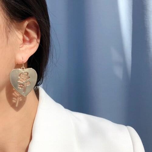 GSOLD Fashion Geometric Abstract Hollow Rose Pendant Earrings Simple Glossy Metal Heart-shaped Drop Earring Women Jewelry