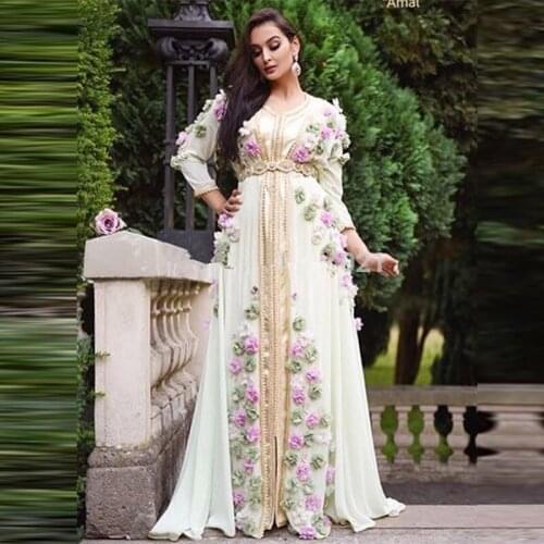 Muslim Evening Dresses A-line V-neck 3/4 Sleeves Appliques Flowers Dubai Saudi Arabia Long Prom Dress Gown Robe De Soiree