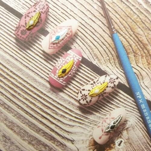 New 20pcs/lot 3d retro leaves Alloy nail Jewelry Stickers metal blue feather Nails Tips Decorations Manicure Tools nail supplies