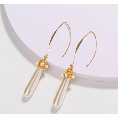 2020 Fashion Freshwater Pearl Long Drop Earrings For Women Gold Color Ear Hook Baroque Pearl Dangle Earrings