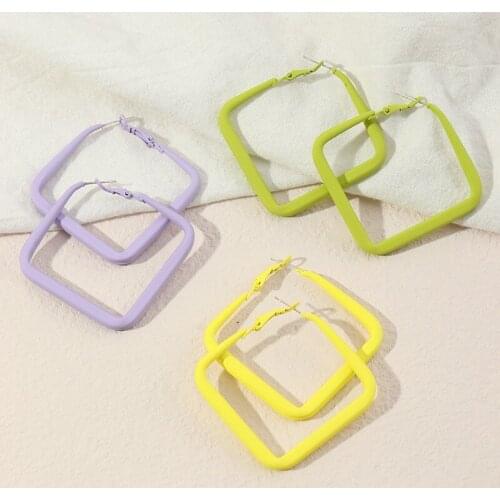 New Acrylic Big Exaggerated Round Square Big Hoop Earrings for Women 2021 Fashion Wild Ear Huggie Earrings Wedding Party Jewelry