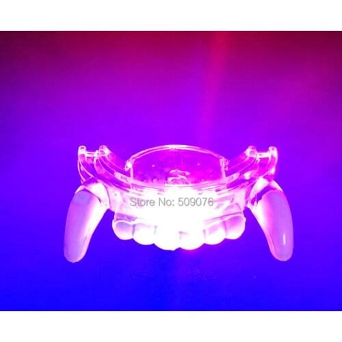 120pcs/lot Novelty Prank Toys Halloween LED Flashing Teeth Mouth Guard Party Mouthpiece Glow Tooth Halloween Gifts Party Supply