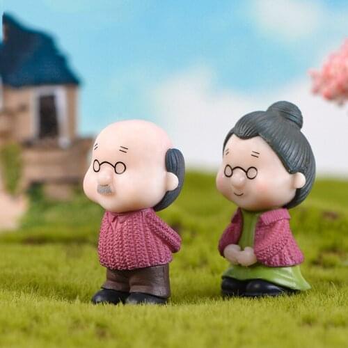 Couple Chair Miniature Fairy Tale Garden Mini Figurines Moss Glass Container Resin Crafts Home Decoration Fairy Sweety Lovers