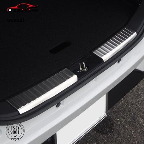 Car Trunk Pedals Are Modified FOR Toyota Raize 2020 Trunk with Built-in Stainless Steel Anti-scratch Panel Trim Strips