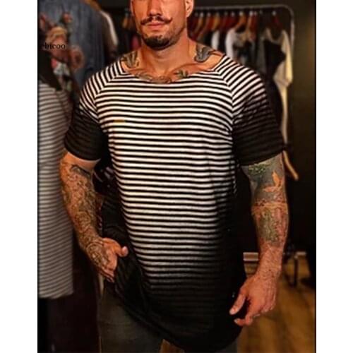Summer New Style Mans T-Shirt Striped Casual Round Neck Short-Sleeved Slim-Fit Hedging Mens Clothing