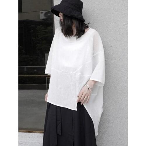 Womens new summer fashion trend, Short sleeve, irregular deconstructed T-shirt, womens summer neutral solid color