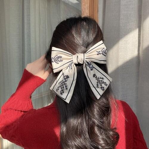 New 2021 Fashion White hair band bow tie with teddy bear pattern hair clips hair hoop hair loop tiara For Women Jewelry