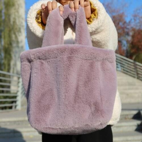 Winter Fashion Faux Fur Bag Large Capacity Imitation Fur Bag Womens Shoulder Messenger Handbag Bag Plush Womens Bag
