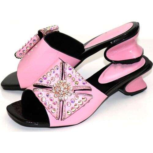Nice looking pink women shaped heel shoes with rhinestone decoration african pumps for dress CR2116,heel 5.3CM