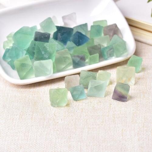 20g 50g Natural Green Fluorite Raw Crystals Ore Mineral Fish Tank Collection Home Decor Rock Mineral Specimen Christmas Gift