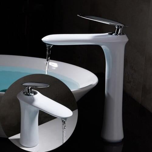Basin Faucet Bathroom Solid Brass Black / White Baked Paint Chrome with Silver / Gold Single Handle Hot and Cold Water Mixer Tap