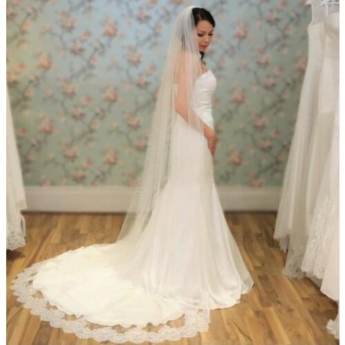 Cathedral lace bridal veil Beautiful single-layer white or ivory romantic wedding tulle veil