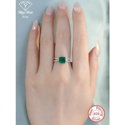 Created Emerald Gemstone Ring For Women Green Real 925 Sterling Silver Party Anniversary Female Gift Square Shape Cute Modern