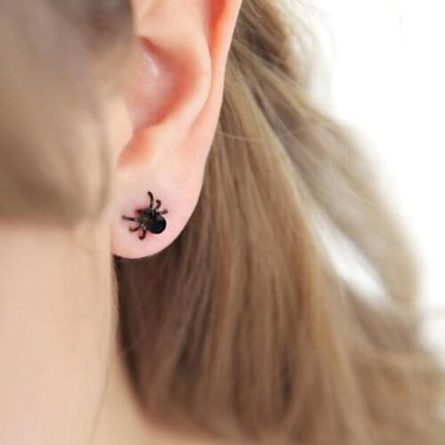 2021 Hot Fashion 1 Pair 3D Cute Funny Black Spider Ear Stud Earrings Hot Selling Unique Punk Earrings For Women Gifts