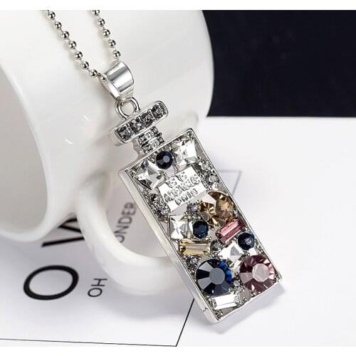 New Design Colorful Rhinestone Necklace Pendant Perfume Bottle Necklace For Women Exquisite Jewelry Sweater chain Nc044