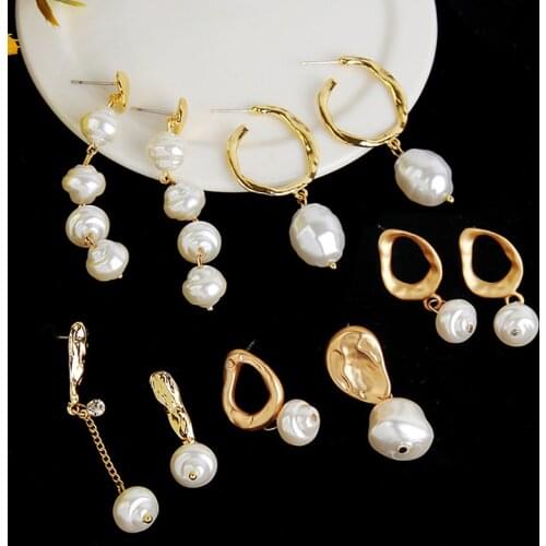 New earrings Baroque Pearl Earrings womens imitation pearl earrings special shaped pearl pendant asymmetric Pearl Earrings